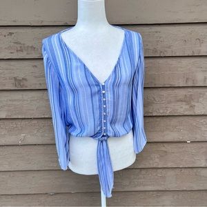 ☀️☀️☀️ 4/$20 American Eagle striped chambray shirt!